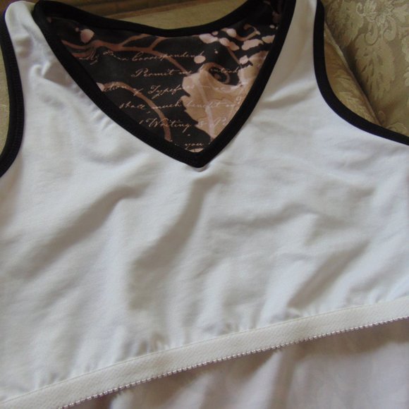 So Sporty Brown Floral Racerback Tank Top Size Medium NWT - Picture 4 of 8